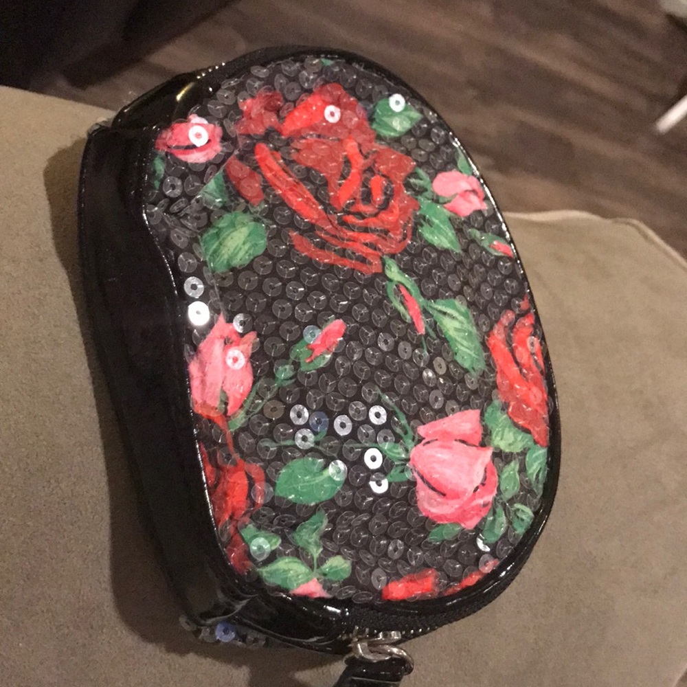 Betsey Johnson makeup bag - Picture 5 of 7